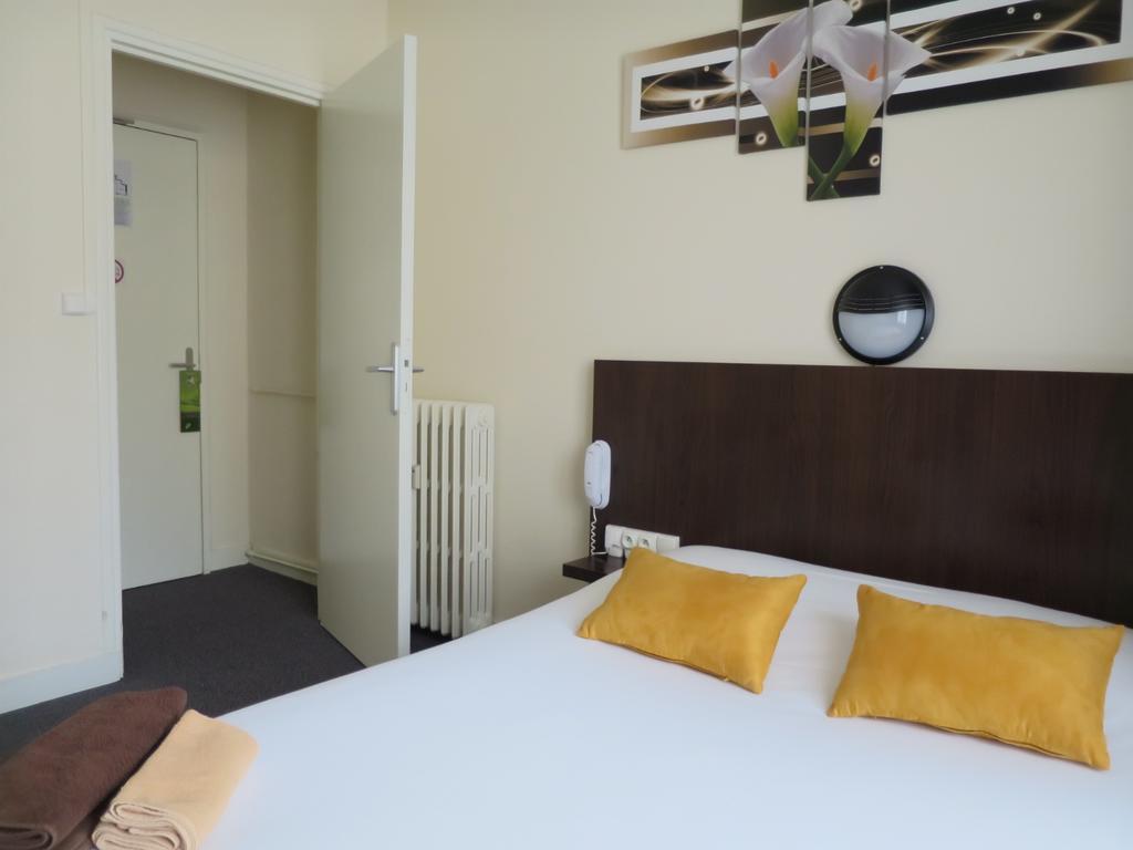 Hotel De La Paix Caen Ruang foto