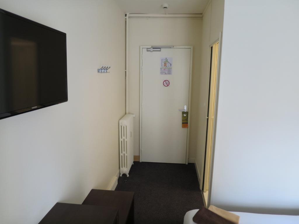 Hotel De La Paix Caen Ruang foto