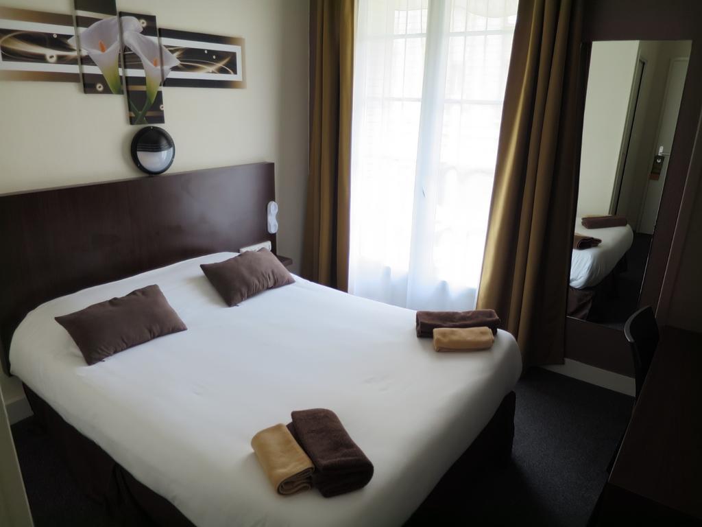 Hotel De La Paix Caen Ruang foto